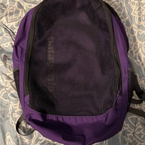 Patagonia 28L backpack w/ laptop sleeve inside
